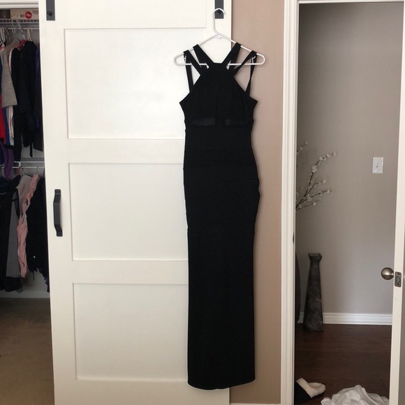 Formal Dress - Picture 3 of 4